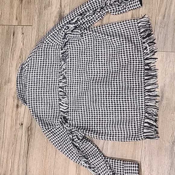 EUC Zara Black-White Houndstooth Shacket, Fringe Detail. Heavyweight - Picture 12 of 13